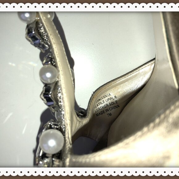 IVANKA TRUMP ALLUVIA Champagne Satin Designer Jeweled EVENING Sandals 7M - Picture 11 of 12